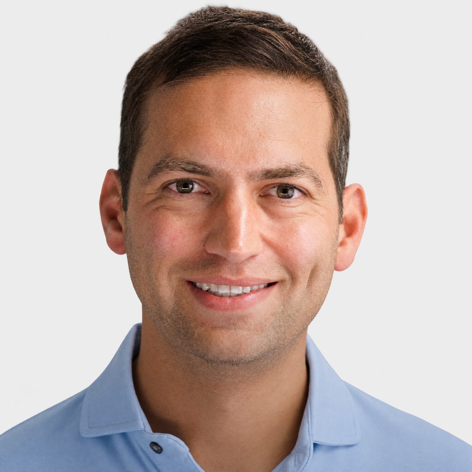 Headshot of Ernesto Navarro, MD